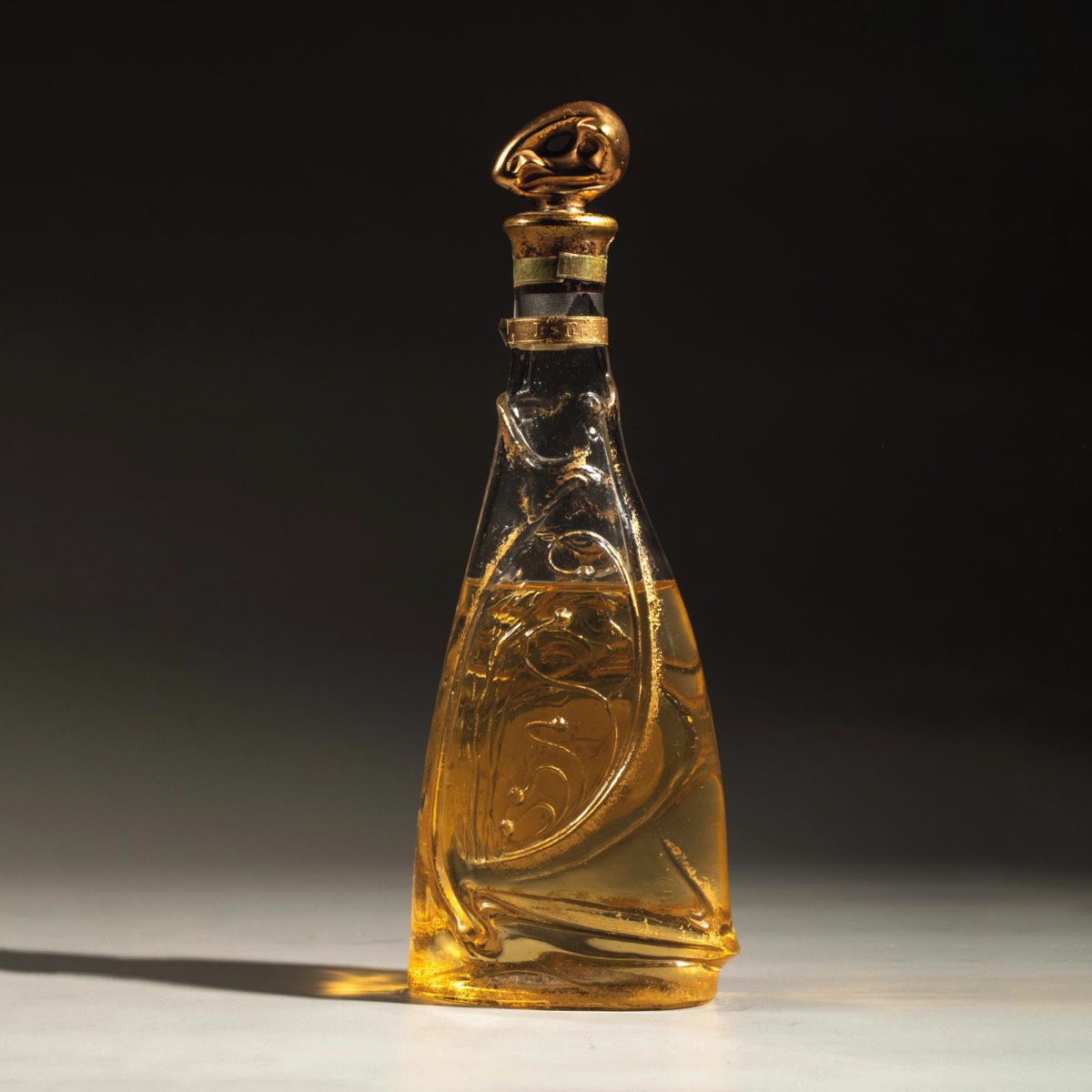 Hector Guimard - Bouteille de parfum - 1900